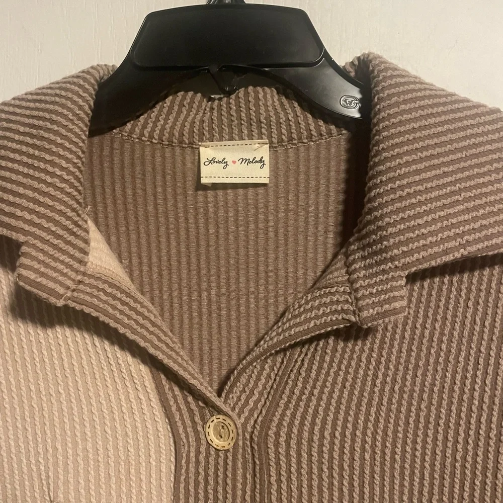 Relaxed Fit Button Down Ribbed Shacket, Two Toned, Taupe/Tan, oversized, small - Picture 3 of 7